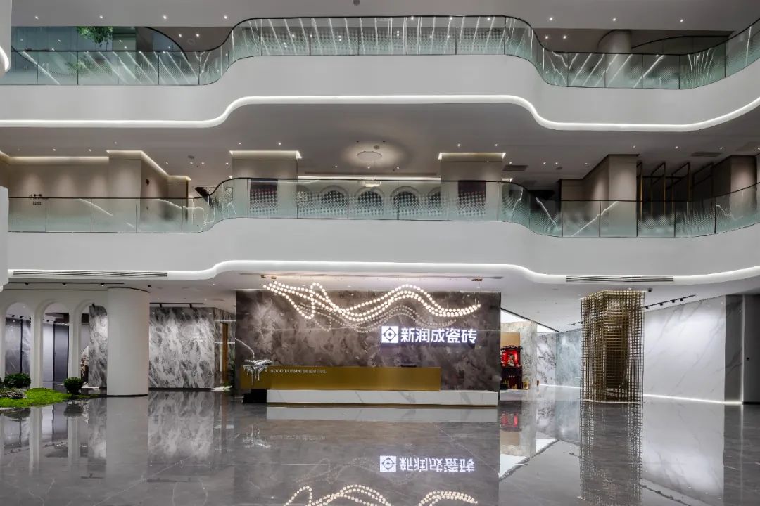 探访新润成瓷砖全球营销中心：斥资1亿元打造1.6万㎡瓷砖展厅