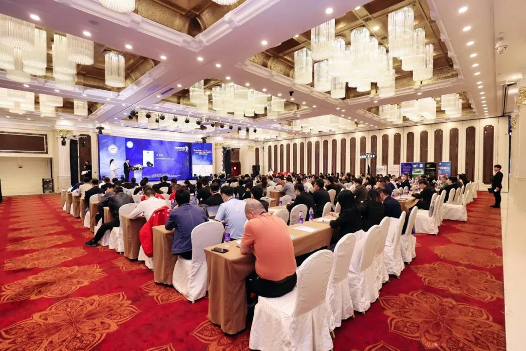 2021-2022年度中国瓷砖粘贴行业技术交流暨行业表彰大会圆满结束