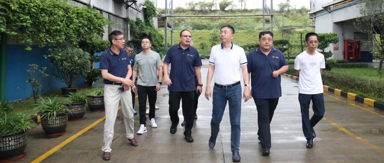 欧神诺瓷砖董事长吴志雄一行硬核行动,视察广西藤县基地!