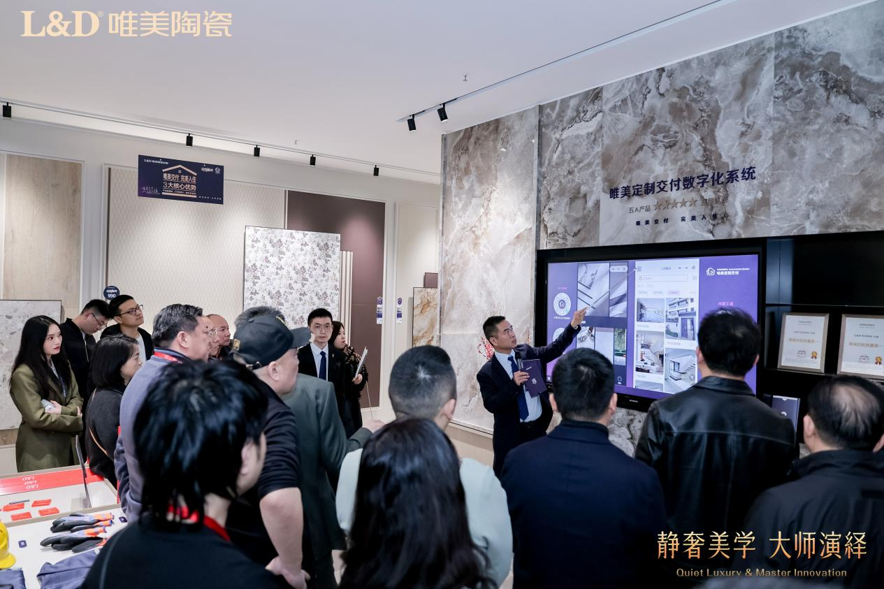 800砖铺贴费1.9万，比砖还贵！卖瓷砖已经越来越不赚钱了