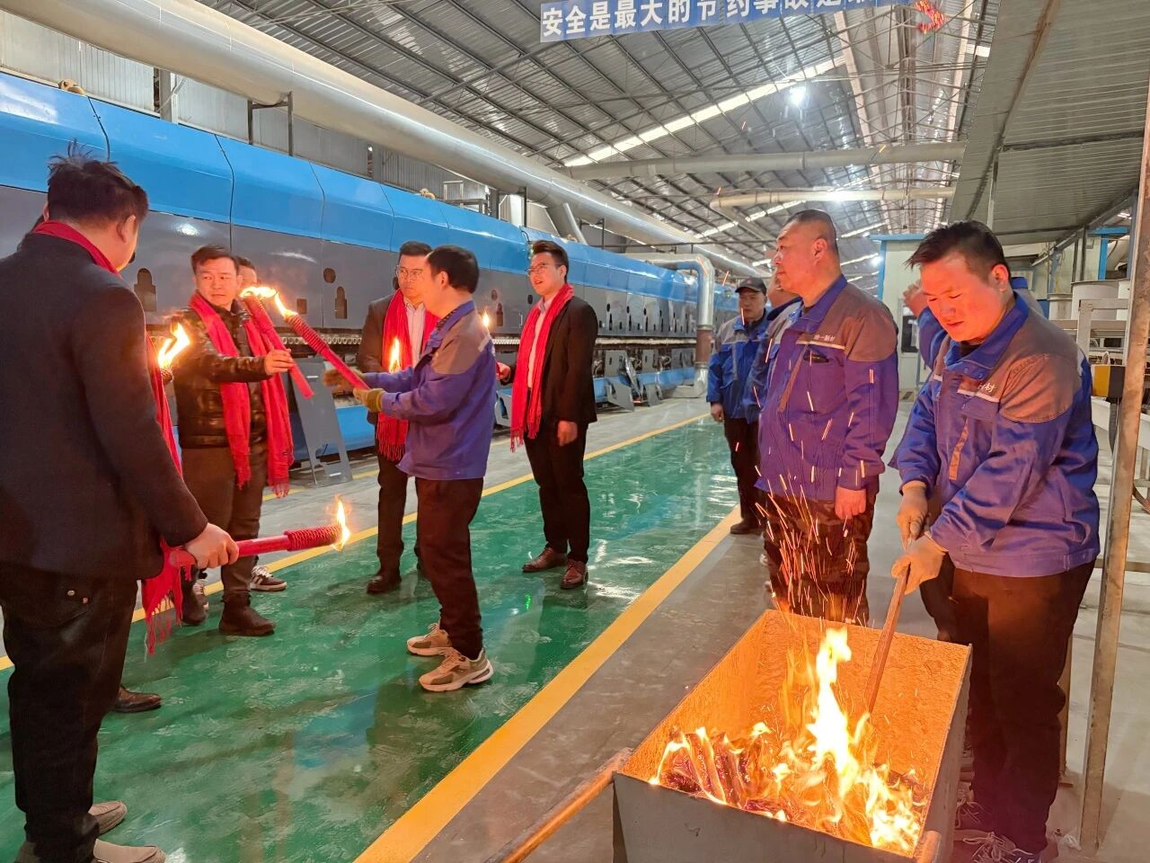 點(diǎn)火啟新程 智造向未來｜統(tǒng)一陶瓷科技有限公司生產(chǎn)線成功點(diǎn)火！