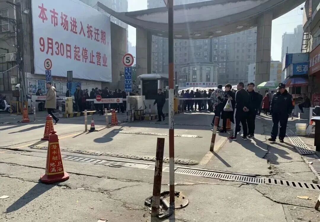 流量枯竭与成本重压之下，瓷砖经销商加速“逃离”卖场