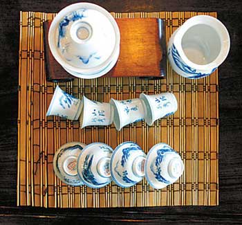下一篇：陶瓷茶具：都市“型男”的追求[图]