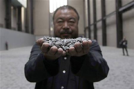 上一篇：中国艺术家在伦敦展出亿粒手工陶瓷葵花籽