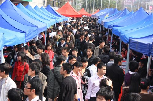 上一篇：节后佛企用工结构性缺口突出 品牌陶企招工受青睐