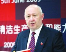 上一篇：安得仁:用有限资源造无限陶瓷业
