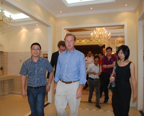 上一篇：美国前总统小布什胞弟尼尔布什到访安凯陶瓷