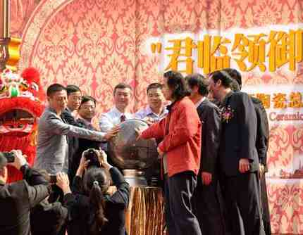 上一篇：完成三大生产基地布局 一臣陶瓷毅然挺进南国陶都
