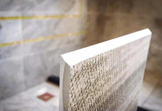 下一篇：瓷砖开裂、瓷砖空鼓到底是谁的错？！瓷砖or装修工师傅！！！
