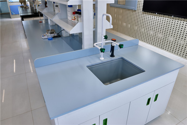 下一篇：欧神诺实验室陶瓷台面板亮相，定义实验室装修新趋势