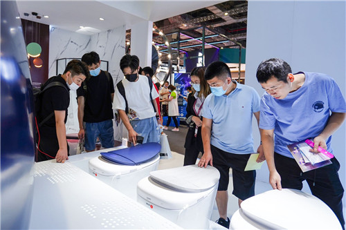 下一篇：玩转FUN生活，FAENZA法恩莎艺术生活空间点亮DDS展