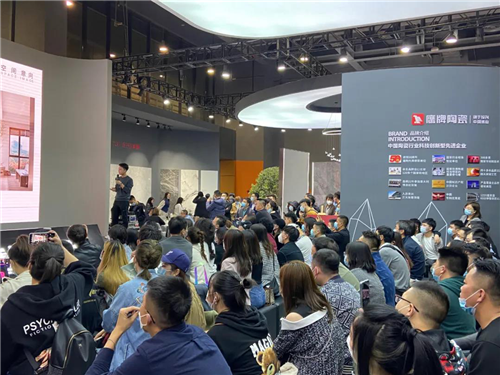上一篇：2020广州设计周，鹰牌陶瓷展位有点“火”