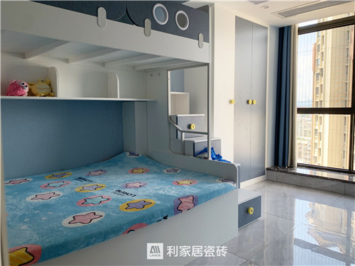 下一篇：利家居实景案例分享：150㎡现代简约风格，蕴含着舒适惬意的居住空间