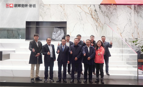 下一篇：品牌快讯 | 菏泽城建集团领导莅临顺辉瓷砖·岩板参观考察